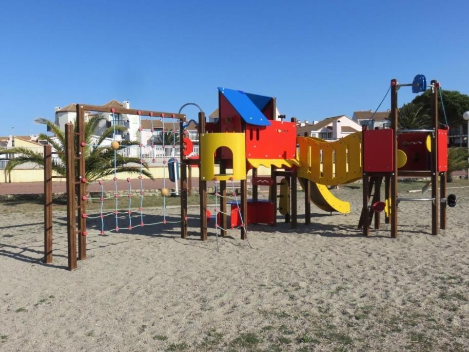 Appartement Tout Confort A Cap Coudalere Avec Vue Magnifique Sur Le Canigou Au Bord Du Lac - Check In Automatise - Parking Gratuit - Aire De Jeux D'Enfants - Le Barcarès Eksteriør bilde
